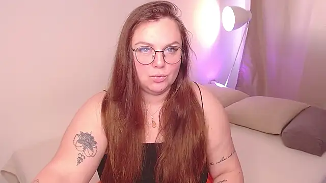 Snapshot of ameliaminkx chatting on 03.20.25 ameliaminkx online show from 03.20.25