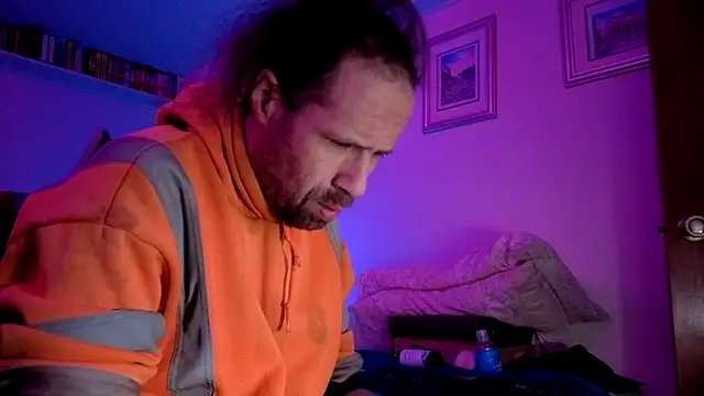 HandsumHungDaddy online show from 02.16.26