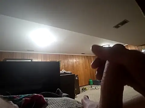 Travislovescum online show from 11.18.25