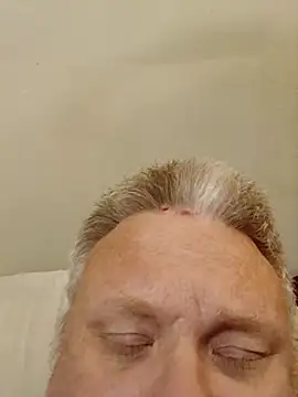 Snapshot of Jbirdb48 chatting on 11.24.25 Jbirdb48 online show from 11.24.25