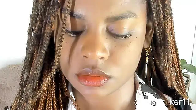 Snapshot of alison-ker3 chatting on 10.01.25 alison-ker3 online show from 10.01.25