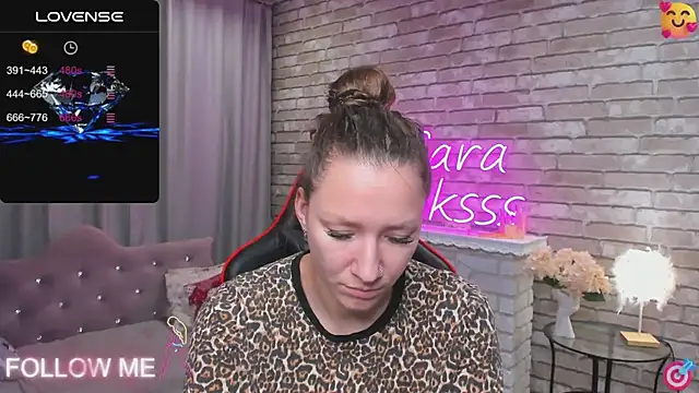 SarahCoksss online show from 02.04.25