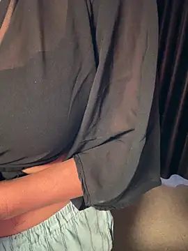 Snapshot of sexy-simmy chatting on 03.14.26 sexy-simmy online show from 03.14.26