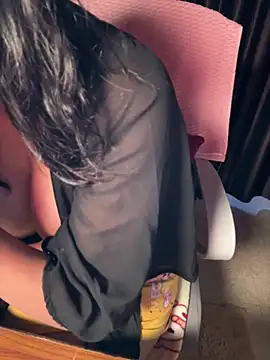 Snapshot of sexy-simmy chatting on 04.01.26 sexy-simmy online show from 04.01.26