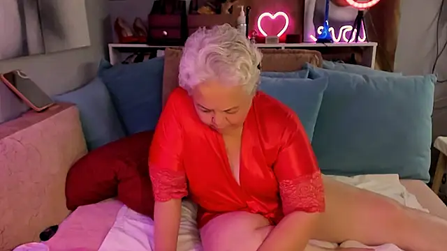 ShannaKingson online show from 08.07.26