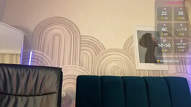 Snapshot of viviann_evans chatting on 02.13.26 viviann evans online show from 02.13.26