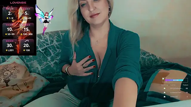 Snapshot of ElysonLang chatting on 12.05.25 ElysonLang online show from 12.05.25