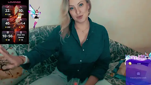 Snapshot of ElysonLang chatting on 12.20.25 ElysonLang online show from 12.20.25