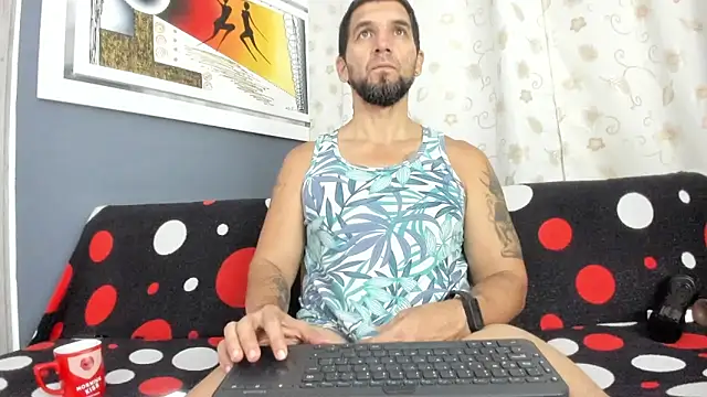 Snapshot of JULESLAKES chatting on 10.10.25 JULESLAKES online show from 10.10.25