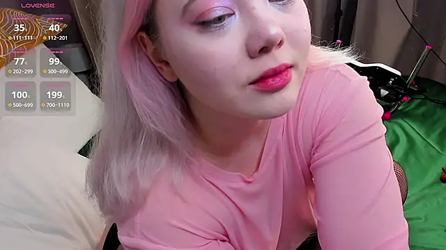   KawaiiYuki   online show from 12.23.24