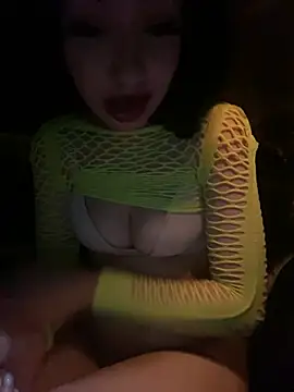 Snapshot of Katalinastarr chatting on 12.28.24 Katalinastarr online show from 12.28.24