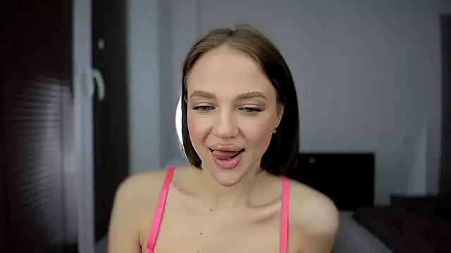 sarahphyllis online show from 01.07.25