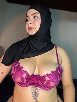 aneesa darzi online show from 04.22.26
