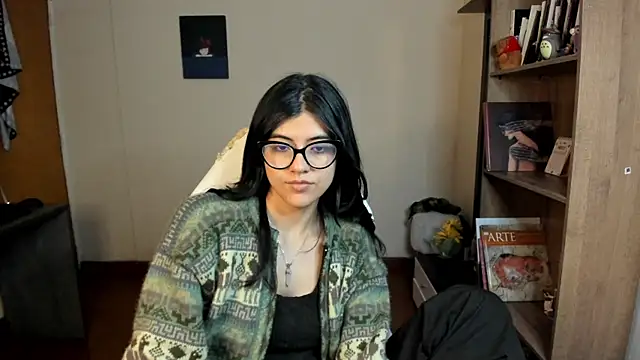 valerie  skyy online show from 03.04.25