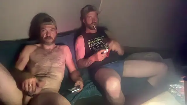 Snapshot of otterdudez chatting on 04.04.26 otterdudez online show from 04.04.26