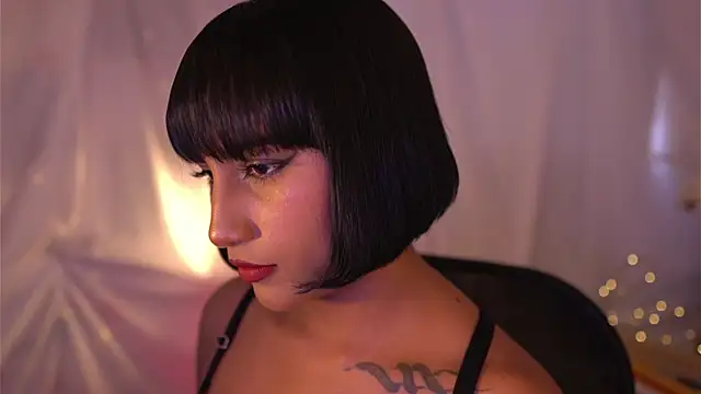 JulietaWinona online show from 01.19.25