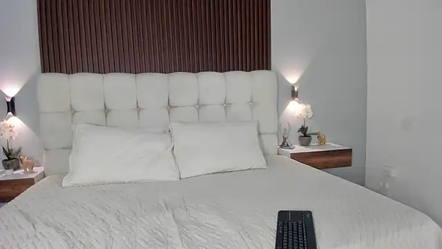 sofi potter  online show from 03.07.26