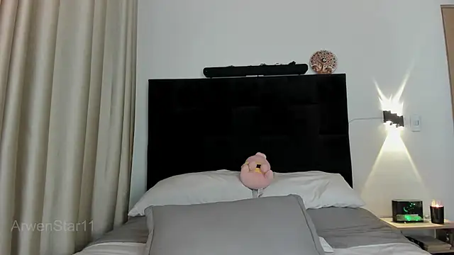 Snapshot of Doll_troy chatting on 09.24.25 Doll troy online show from 09.24.25