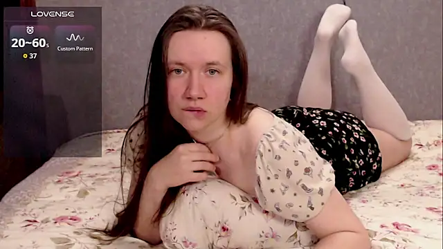 Snapshot of sojubottle chatting on 12.03.25 sojubottle online show from 12.03.25