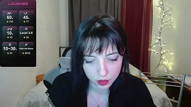 Snapshot of BlackyKitt chatting on 11.27.25 BlackyKitt online show from 11.27.25