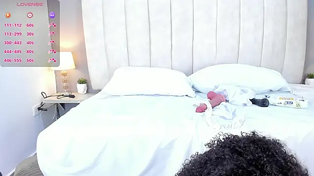 Snapshot of Ashleyy23x chatting on 11.18.25 Ashleyy23x online show from 11.18.25