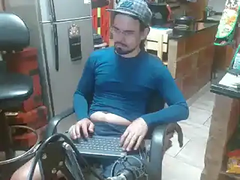 Dr Pocholate84 online show from 01.12.25