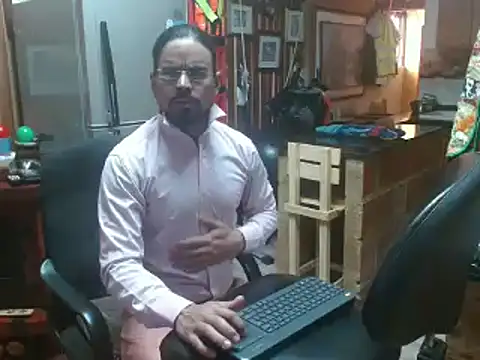 Dr Pocholate84 online show from 01.14.25