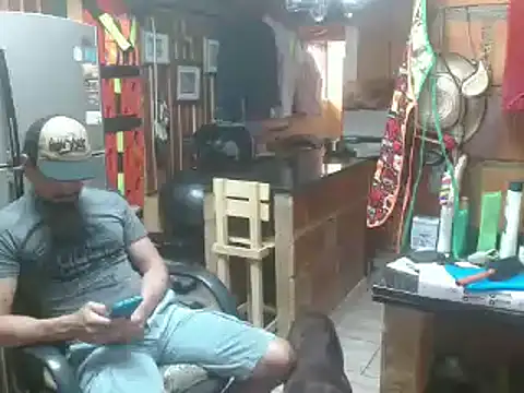 Dr Pocholate84 online show from 01.15.25