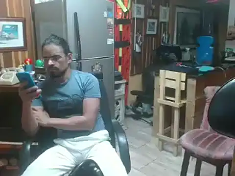 Dr Pocholate84 online show from 01.18.25