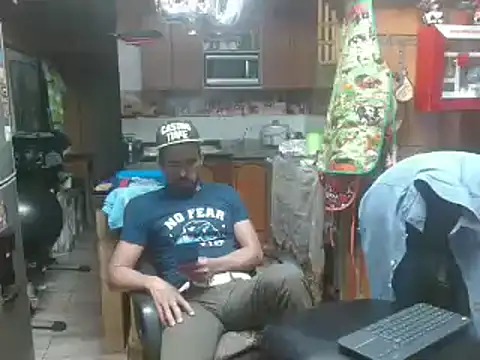 Dr Pocholate84 online show from 01.25.25