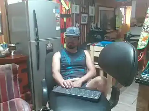 Dr Pocholate84 online show from 01.25.25