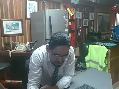 Dr Pocholate84 online show from 01.31.25