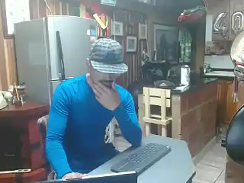 Dr Pocholate84 online show from 02.13.25