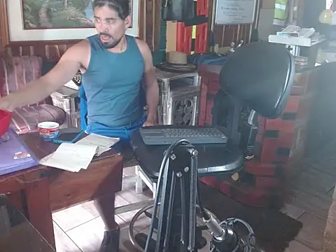 Dr Pocholate84 online show from 03.17.26