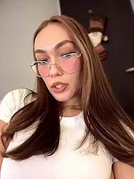 MichelleFerry  online show from 12.06.24