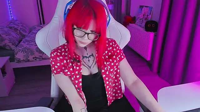 Yumi Youkai online show from 02.14.25