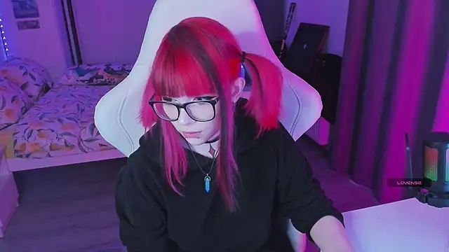 Yumi Youkai online show from 09.15.25