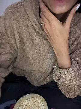 PARI Hun online show from 12.28.24