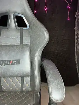 PARI Hun online show from 02.10.25