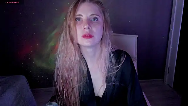 Snapshot of Aqualen chatting on 11.09.25 Aqualen online show from 11.09.25