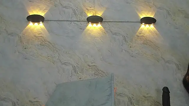 Snapshot of jones_maddy_ chatting on 02.01.25 jones maddy online show from 02.01.25