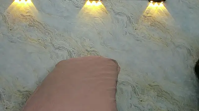 Snapshot of jones_maddy_ chatting on 02.17.25 jones maddy online show from 02.17.25