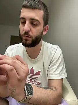 Snapshot of ElChapoGuzman95 chatting on 03.06.25 ElChapoGuzman95 online show from 03.06.25