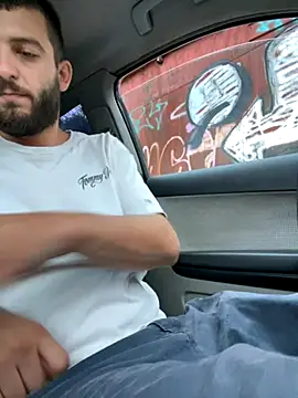 Snapshot of ElChapoGuzman95 chatting on 09.19.25 ElChapoGuzman95 online show from 09.19.25