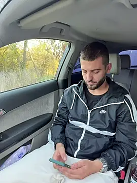 Snapshot of ElChapoGuzman95 chatting on 11.02.25 ElChapoGuzman95 online show from 11.02.25