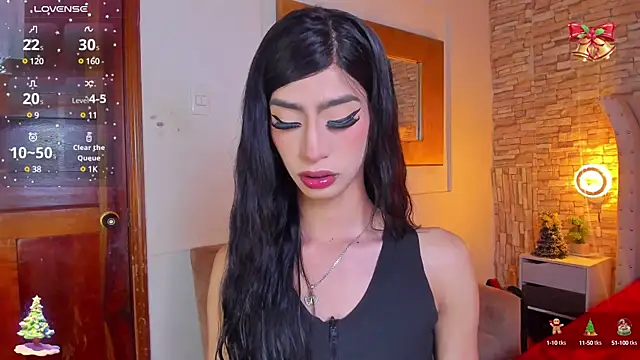 NahiaFox online show from 12.20.24