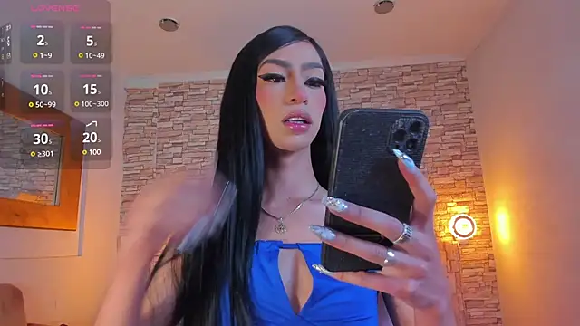 NahiaFox online show from 03.20.25