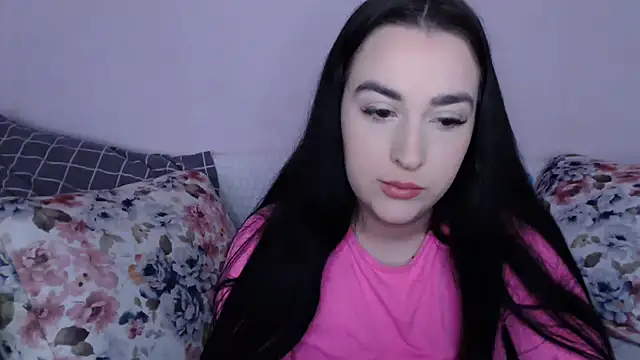 Snapshot of vitalina_freedom chatting on 12.18.24 vitalina freedom online show from 12.18.24