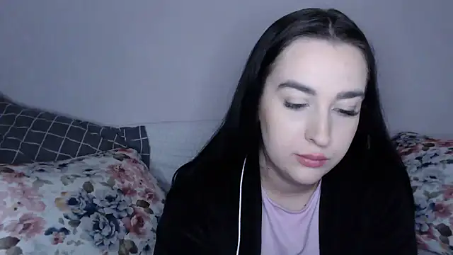 Snapshot of vitalina_freedom chatting on 12.20.24 vitalina freedom online show from 12.20.24