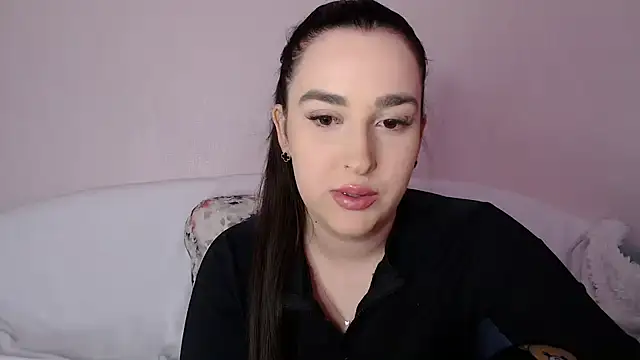 Snapshot of vitalina_freedom chatting on 03.18.25 vitalina freedom online show from 03.18.25